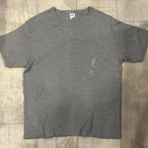 Never been‎ worn gap men’s T